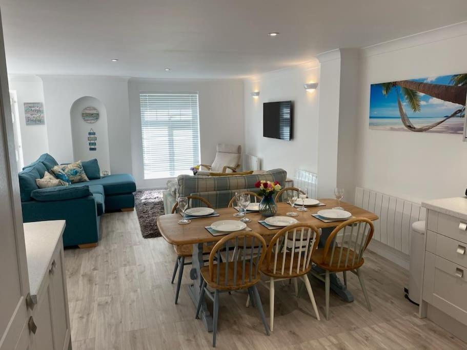 Surf'S Up! Perfect Base For Holidays Or Work In Cornwall 세인트컬럼메이져 외부 사진